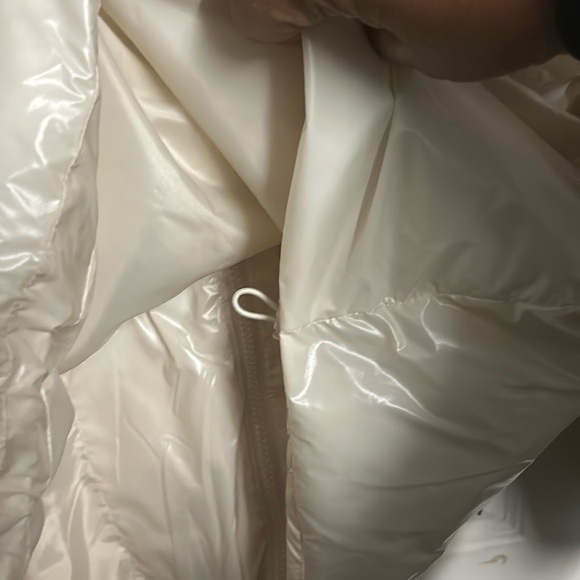 NWT Cream Puffer Jacket - Picture 9 of 11